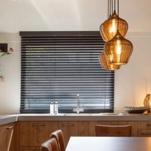 Houten jaloezieën 35mm lamel